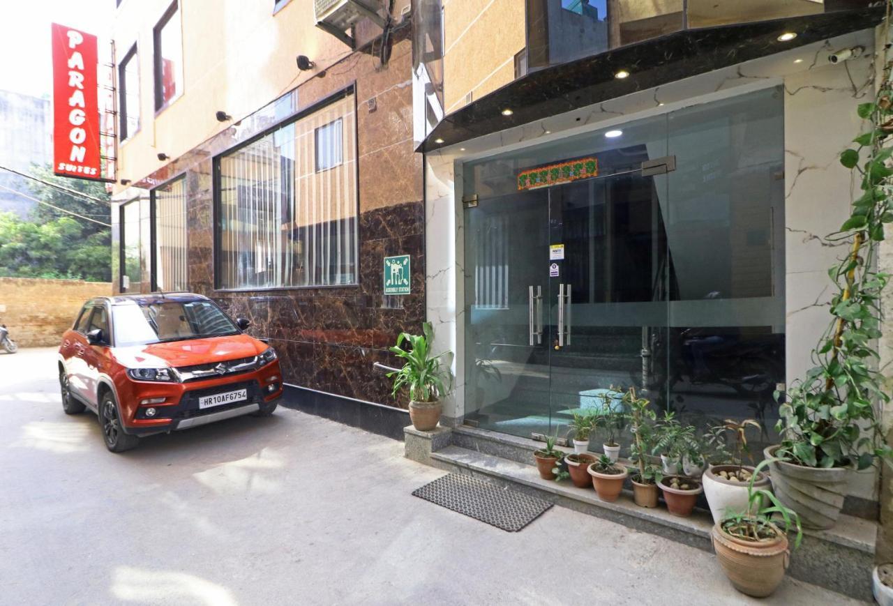 Hotel Paragon Suites Új-Delhi Kültér fotó